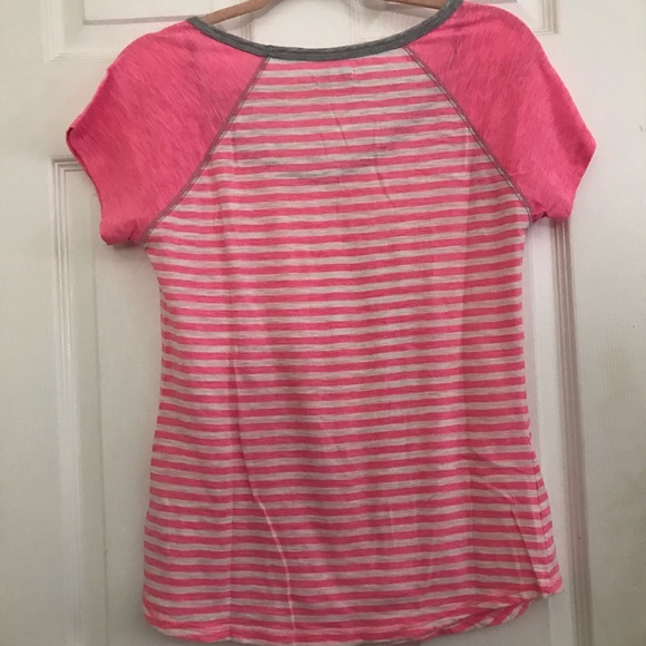 SALE‼️Pink Striped Tee - Picture 5 of 6